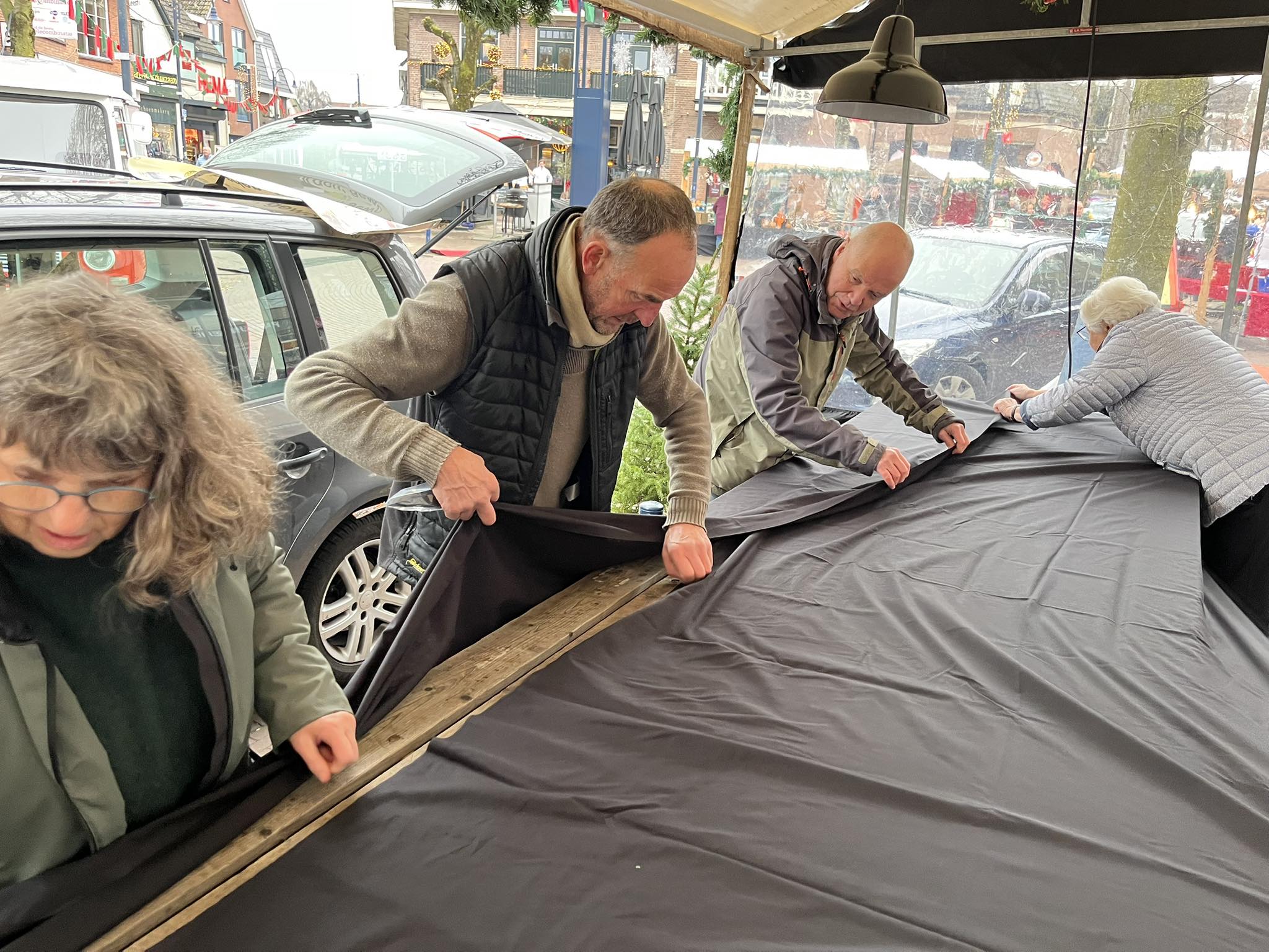 2025 Dickens 12 dec voorbereiding kraam - kopie