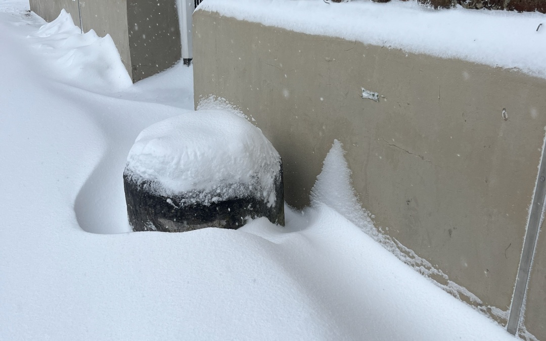 “De Kostersteen” in de sneeuw