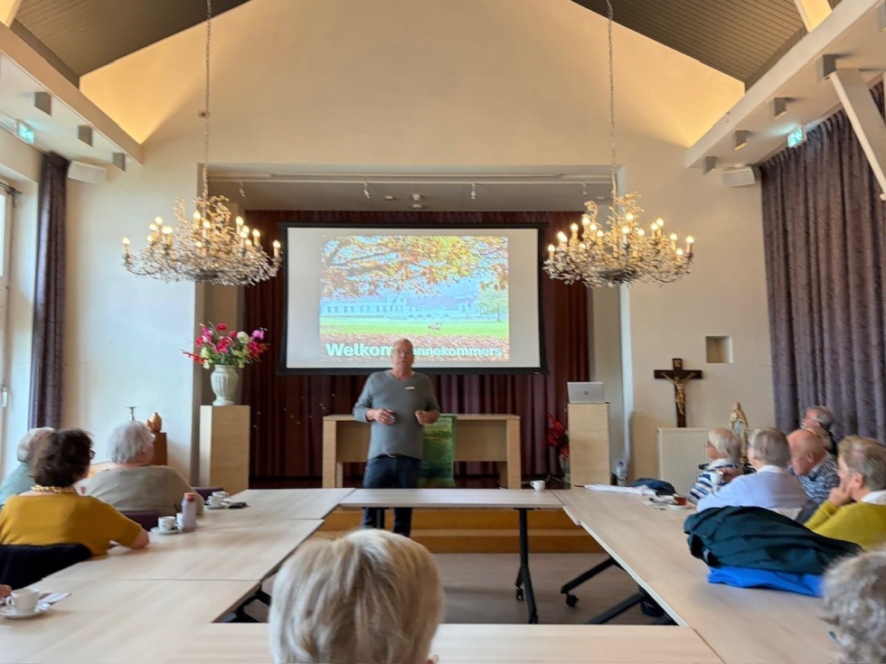 2026 okt excursie naar ONO Dolf lezing kapel