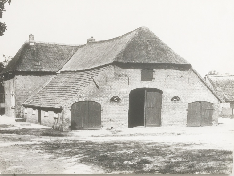 OPLOSSING, wie weet waar dit ooit was…….