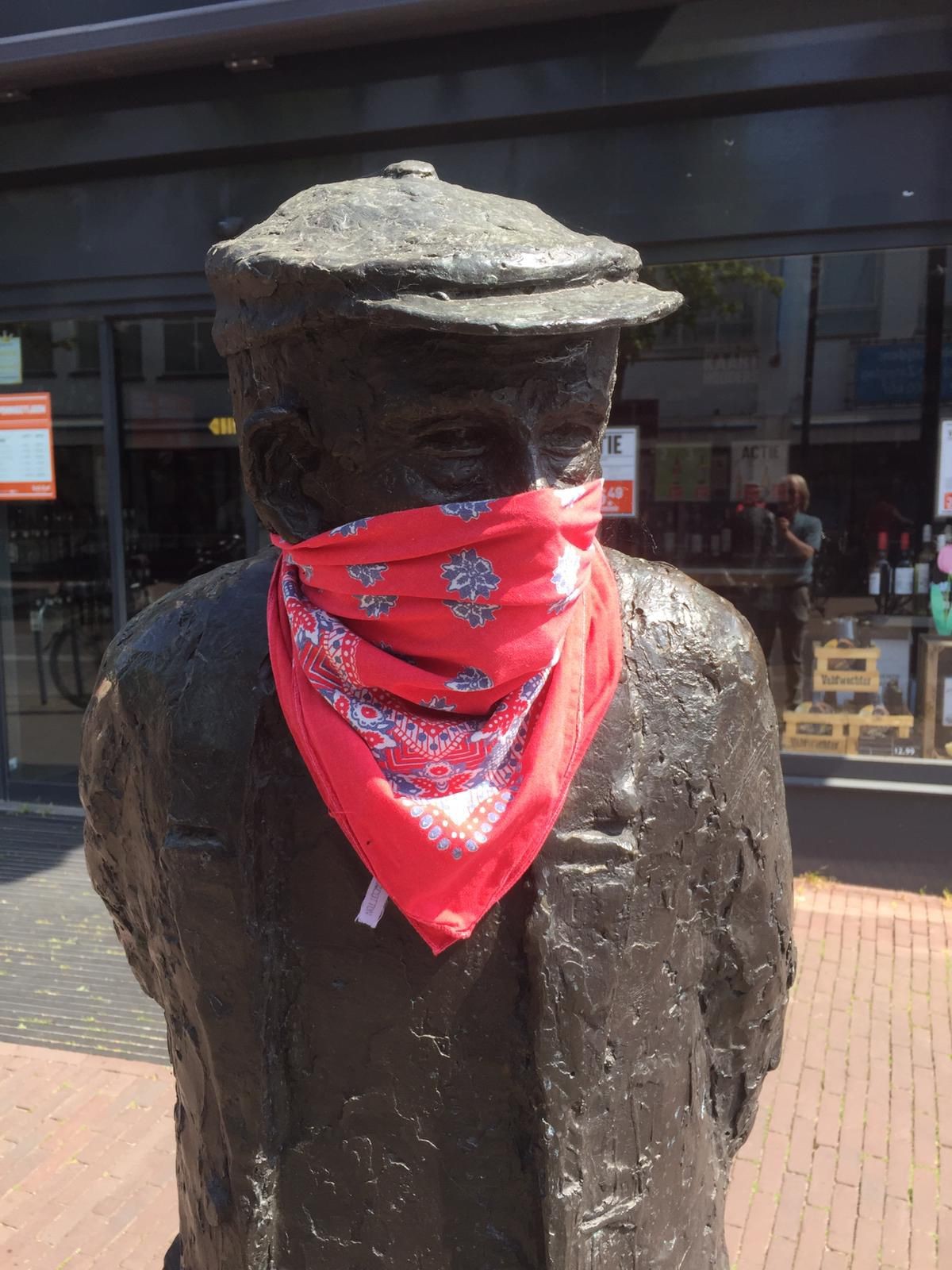 boertje met rode zakdoek