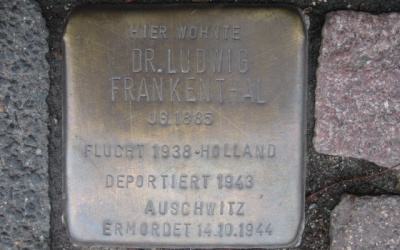 Plaatsing eerste Stolpersteine